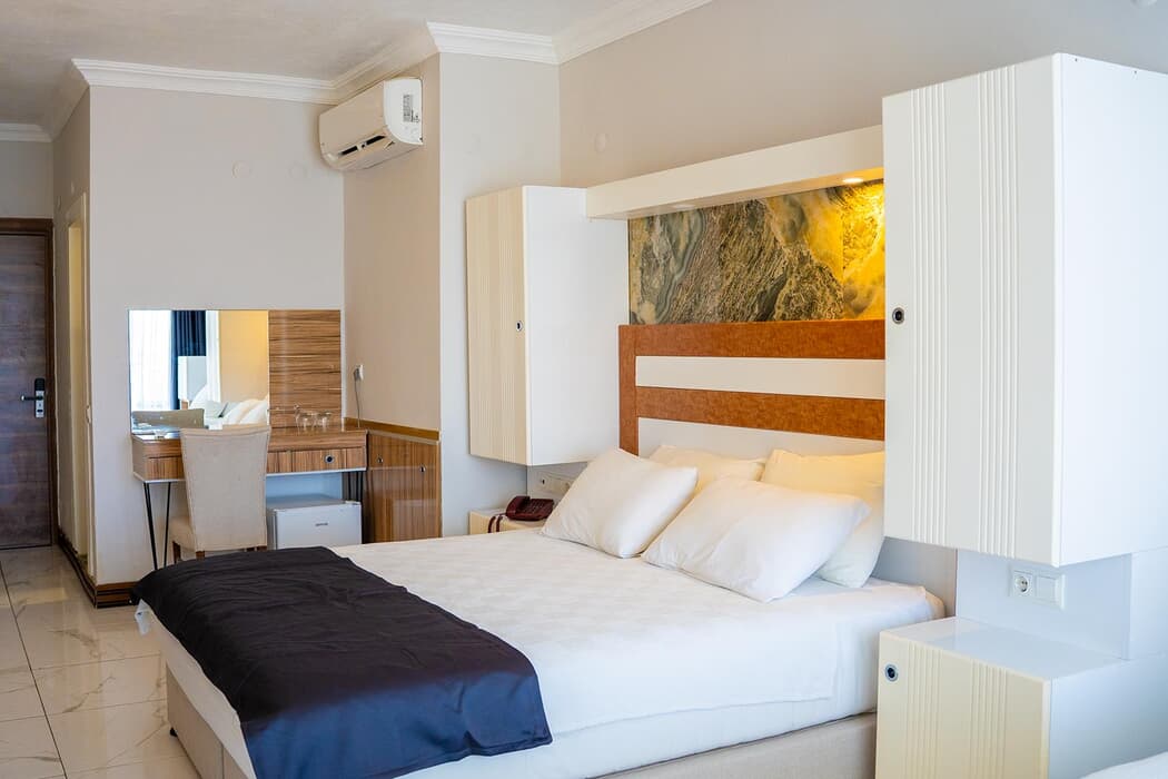 Veluna Beach Gümüşlük 3 Gece 4 Gün Konaklamalı