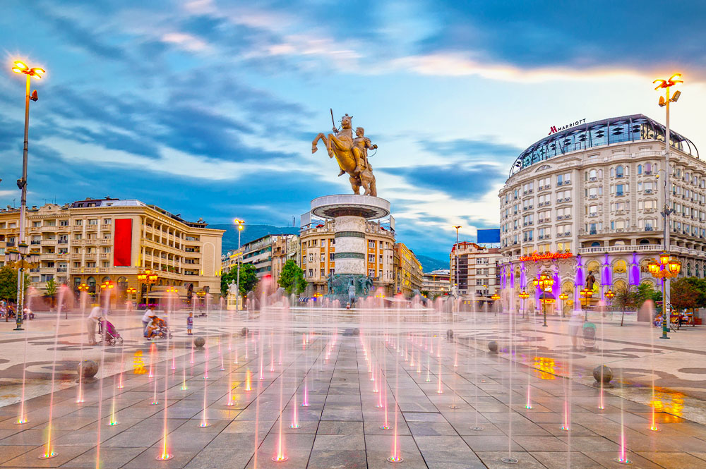 Balkan Güzelleri Kosova Makedonya Turu AJet Hava Yolları ile Vizesiz / 2 Gece Otel Konaklamalı / İstanbul Çıkışlı