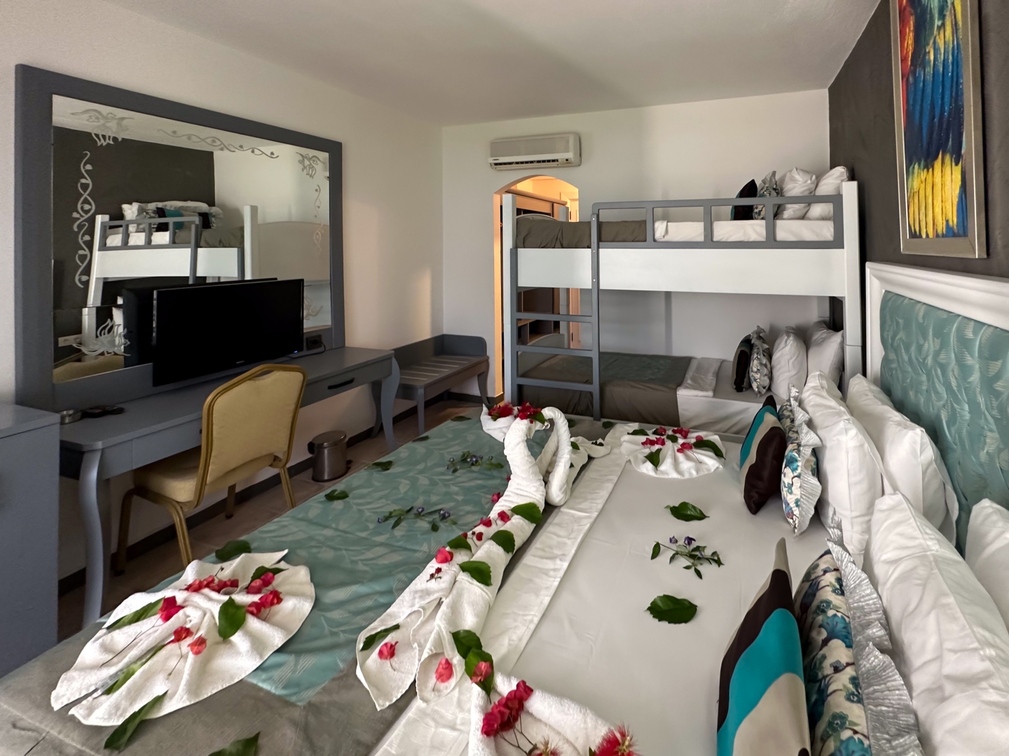 Tiana Beach Resort / 6 Gece Konaklamalı