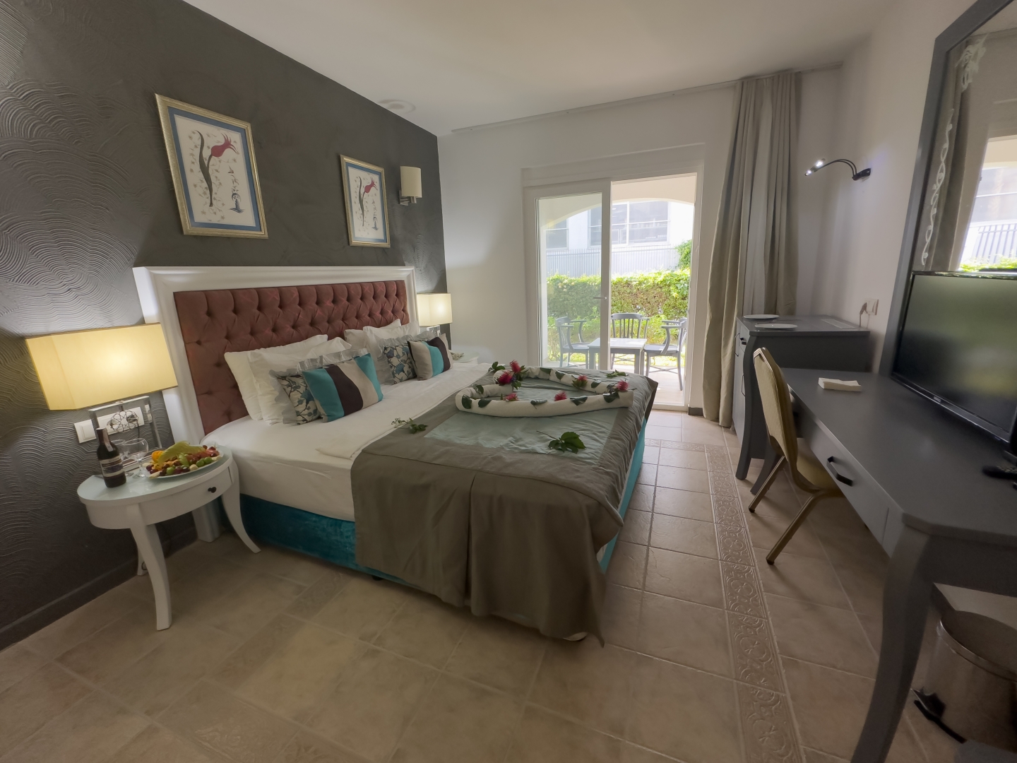 Tiana Beach Resort / 6 Gece Konaklamalı